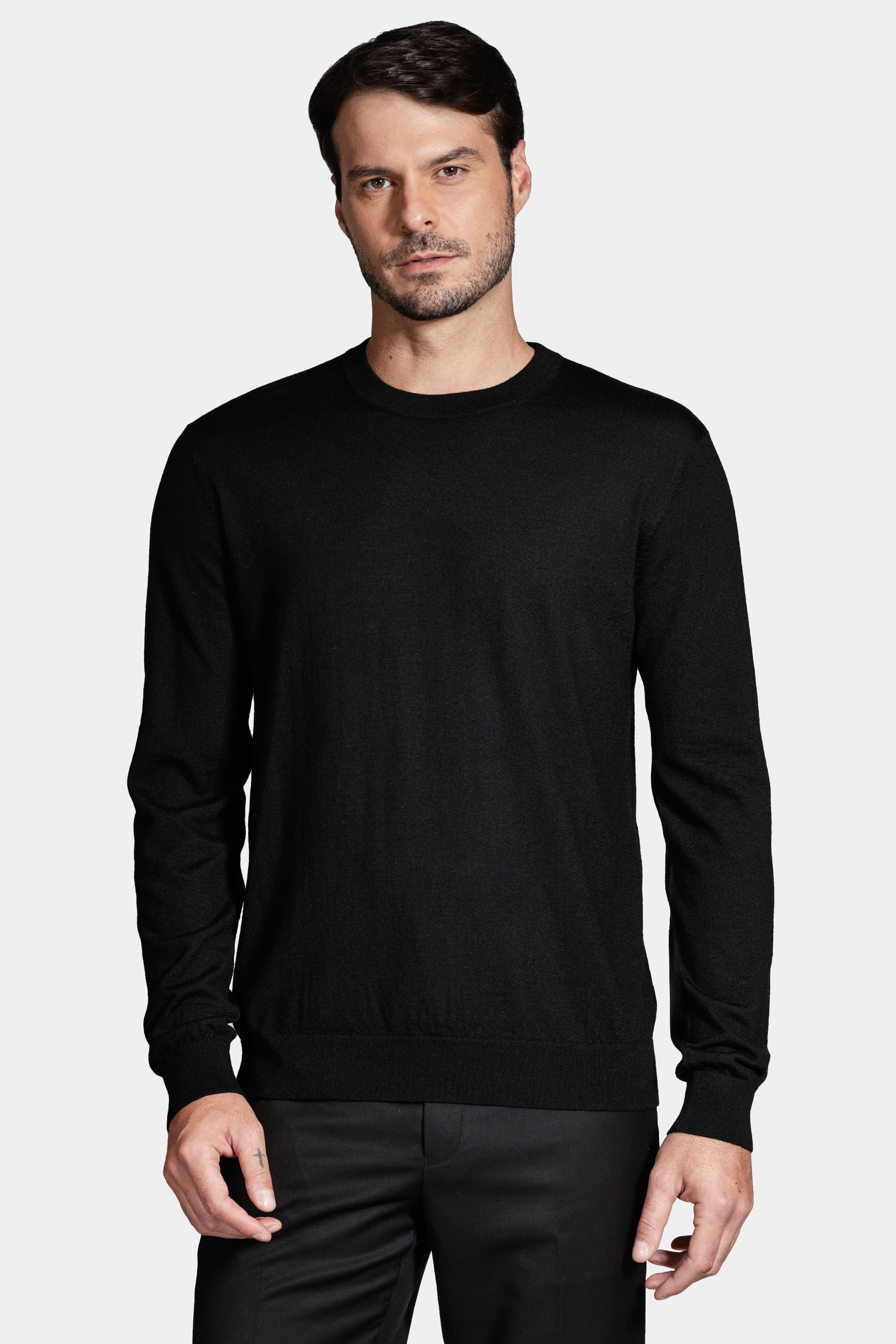 Tricot Manga Longa Gola Careca Lã Merino Preto